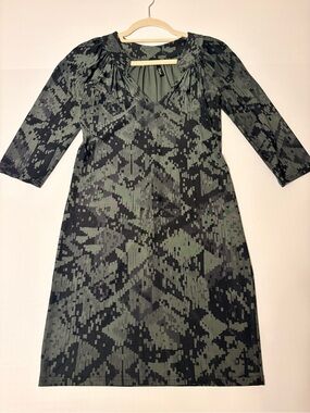 Kacey Montoya’s Closet| Deborah Viereck 3/4 Sleeve V-Neck Dress